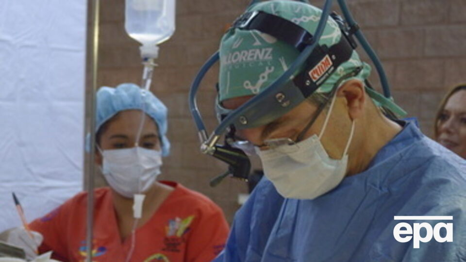 Иностранные хирурги помогут украинским солдатам и активистам