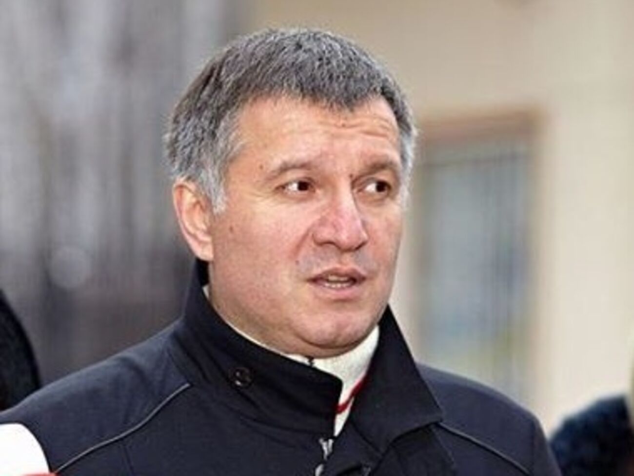 Арсен Аваков считает, что на Донбасе полтора десятка тысяч милиционеров перешли на сторону террористов