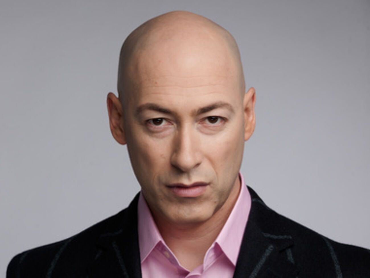 Дмитрий Гордон: 10% &ndash; это 600 тысяч квадратных метров, то есть 15 тысяч квартир. Раньше эти 10 % застройщики давали на взятки