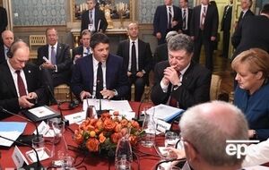 Сегодня утром Петр Порошенко и Владимир Путин встречались в расширенном формате