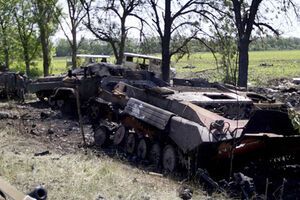Террористы сдают на металлолом украинскую военную технику