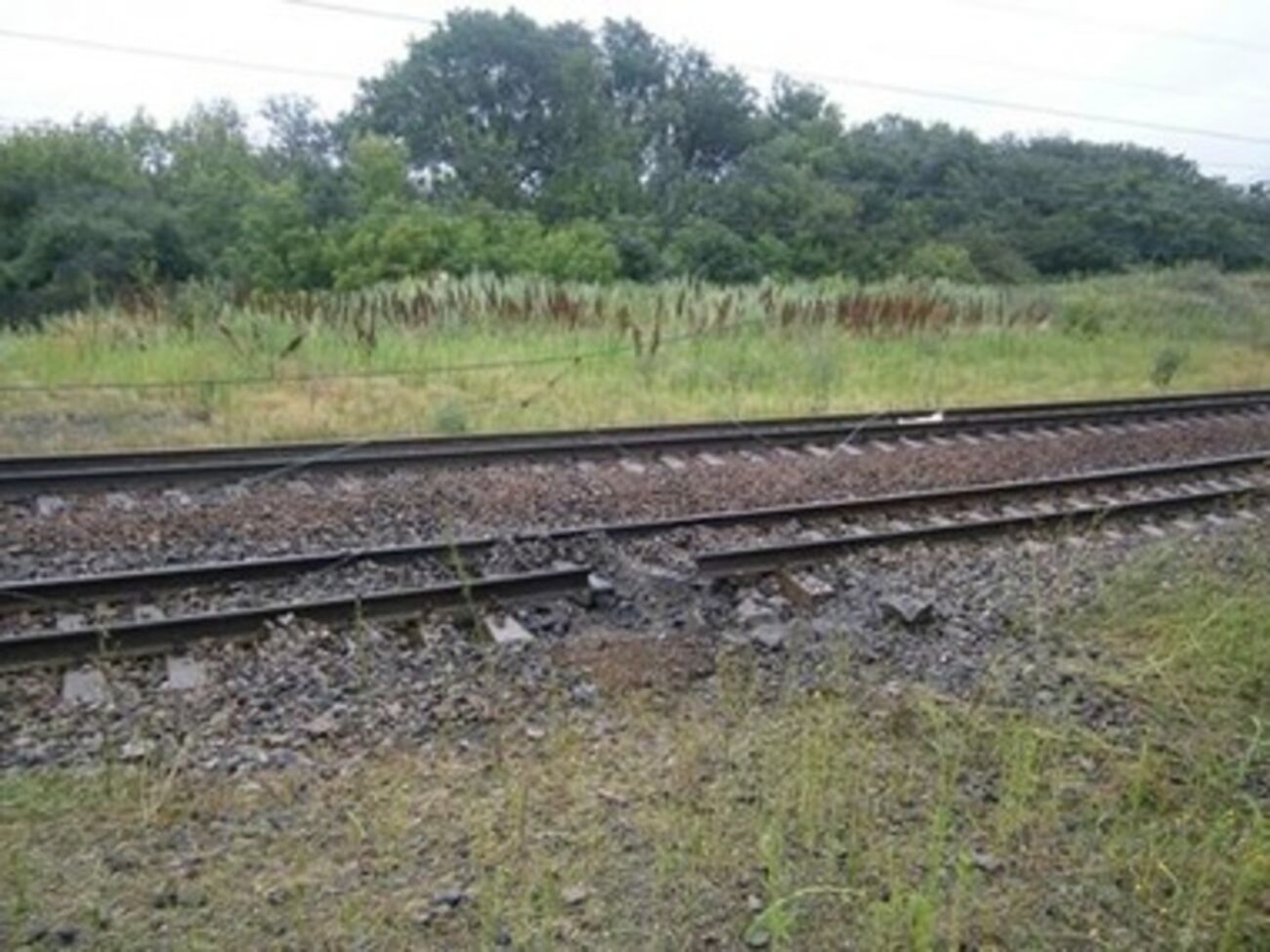 На железнодорожных путях произошел взрыв