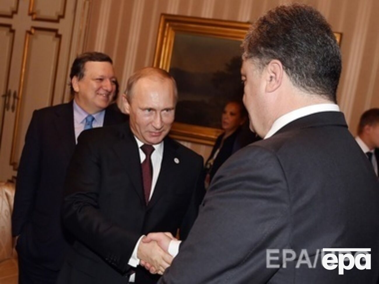 Стороны договорились содействовать проведению выборов на Донбассе, а также соблюдать условия минского меморандума