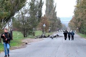 Место взрыва. От автомобиля ничего не осталось.