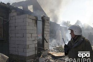 В Донецке поступают сообщения о попаданиях снарядов в жилые дома