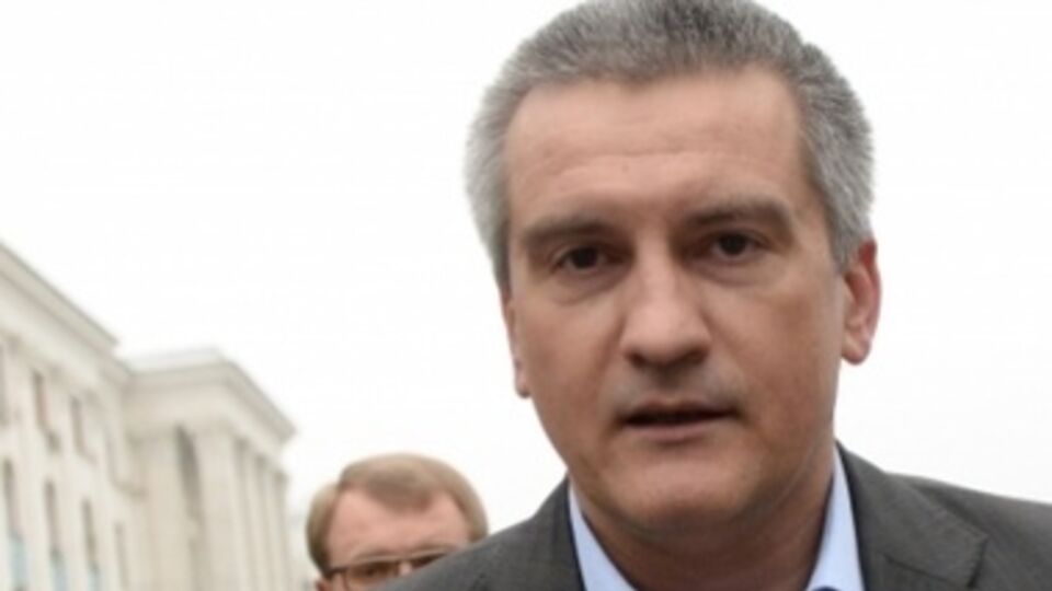 Аксенов не считает Украину страной