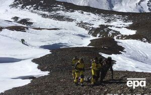 Сколько человек считать пропавшими без вести --- власти Непала не могут установить, так как поиск ведется на большой территории