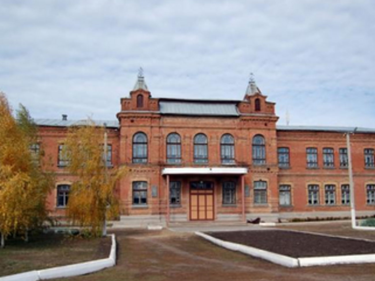 Университет официально переведен в город Старобельск