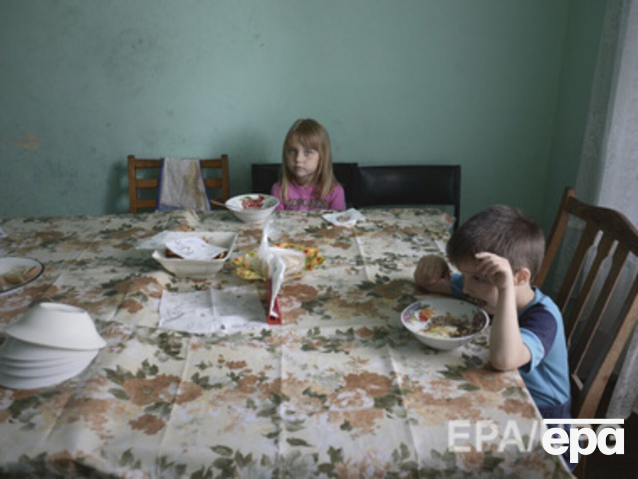 В Украине на 18 октября насчитывалось 419 тыс. 630 вынужденных переселенцев