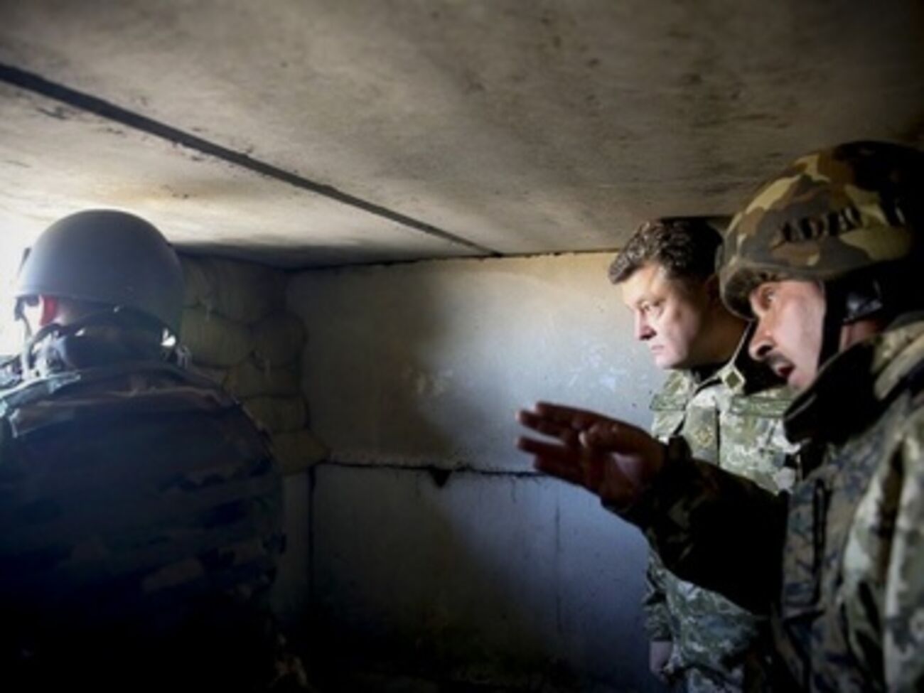 Порошенко заявил, что окружения под Бахмутовкой не было