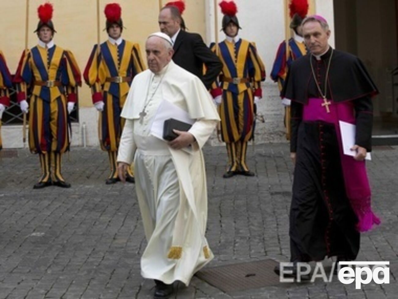 Епископы не согласились с некоторыми предложениями папы Франциска