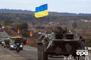Пенсии в прифронтовые села возят в сопровождении БТР и автоматчиков