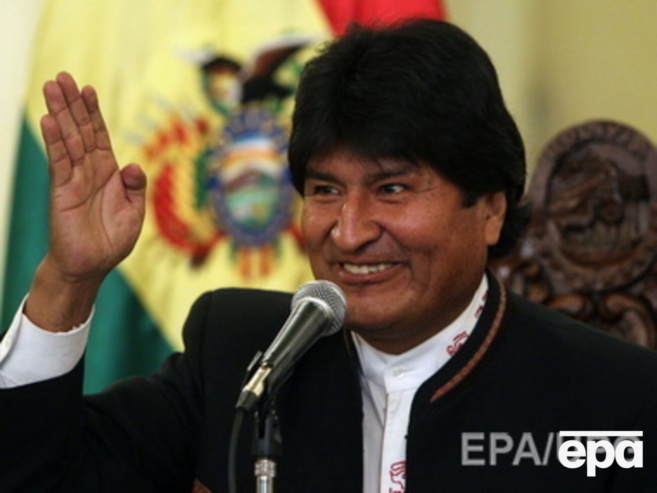 Моралес уверенно побеждает