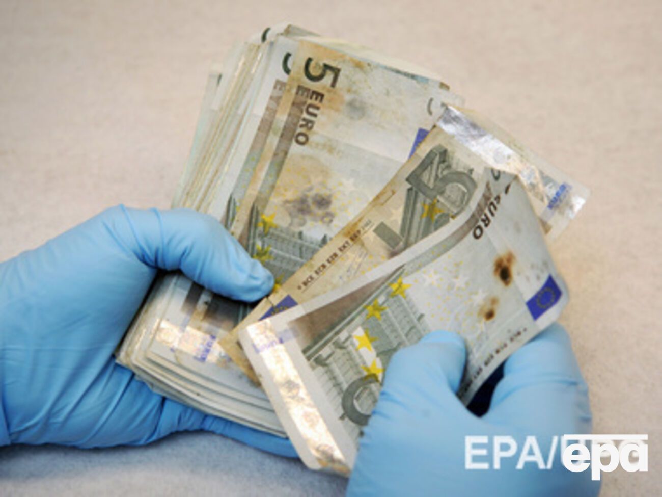 У немецких налогоплательщиков массово "просыпается" совесть