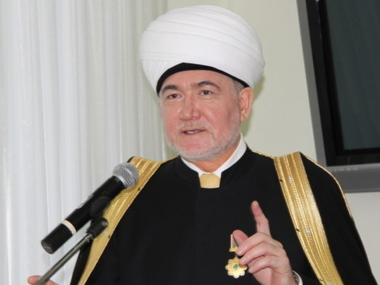 Гайнутдин: Министерство культуры РФ должно выделить средства для реставрации, ремонта и возрождения культовых сооружений Крыма