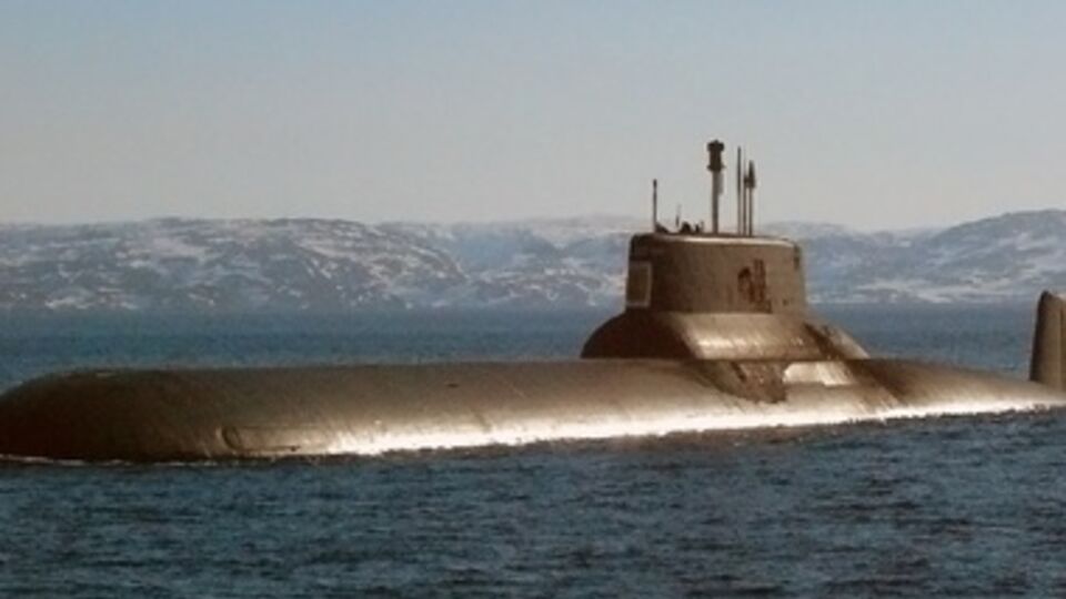 "Дмитрий Донской" – тяжелый ракетный подводный крейсер стратегического назначения проекта 941 "Акула"