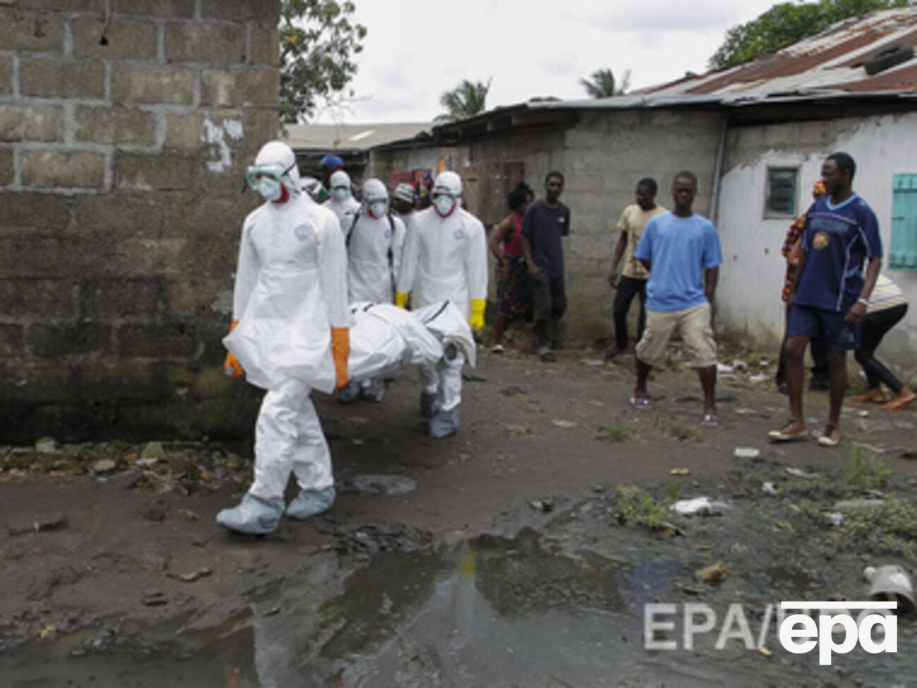 В Либерии новые смерти от лихорадки Эбола