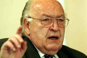 Чосек: Россию следует перестроить, начиная с основ, поскольку она стоит на плохом фундаменте