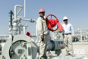 После небольшого роста цены на нефть вновь упали