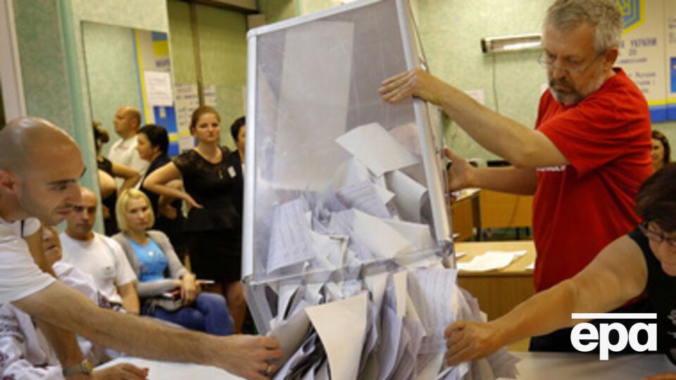 Среди кандидатов в нардепы стало больше женщин