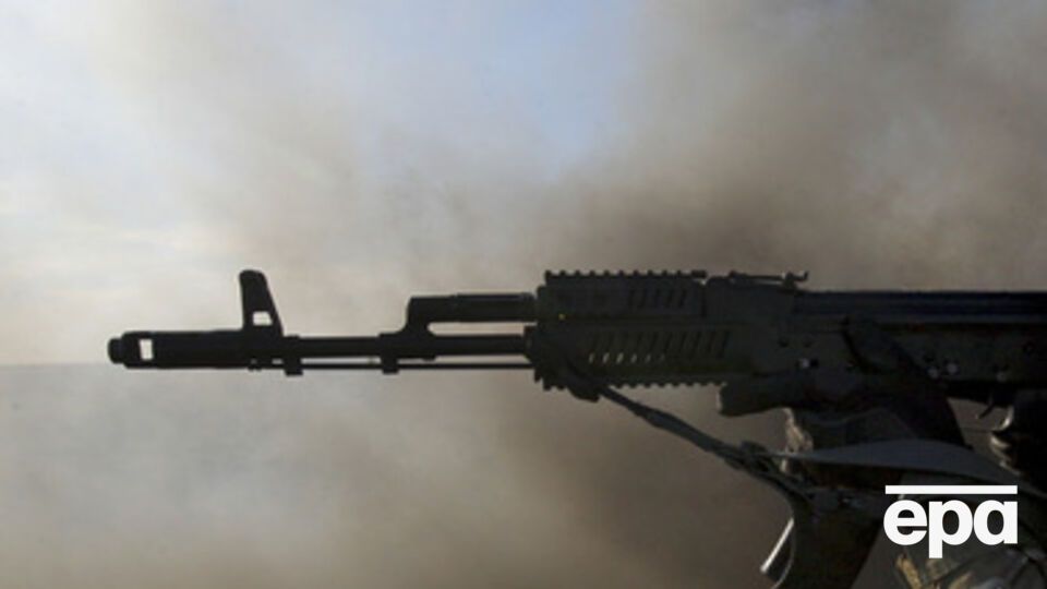 Украинские силовики продолжают удерживать аэропорт Донецка