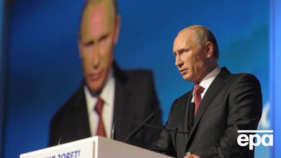 Путин призвал относиться к санкциям спокойнее