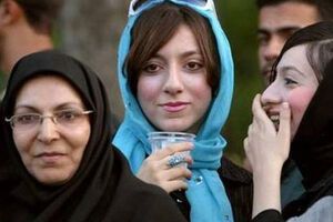 Женщины подверглись нападениям из-за якобы недостаточно покрытых голов