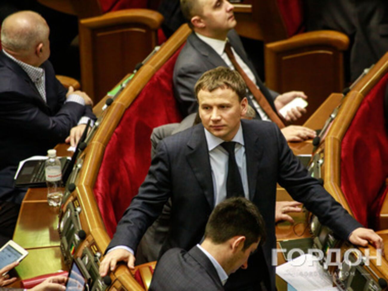 Рада проводит последнее внеочередное заседание