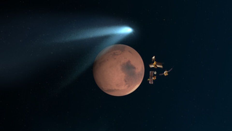 Комета пролетела очень близко к Марсу