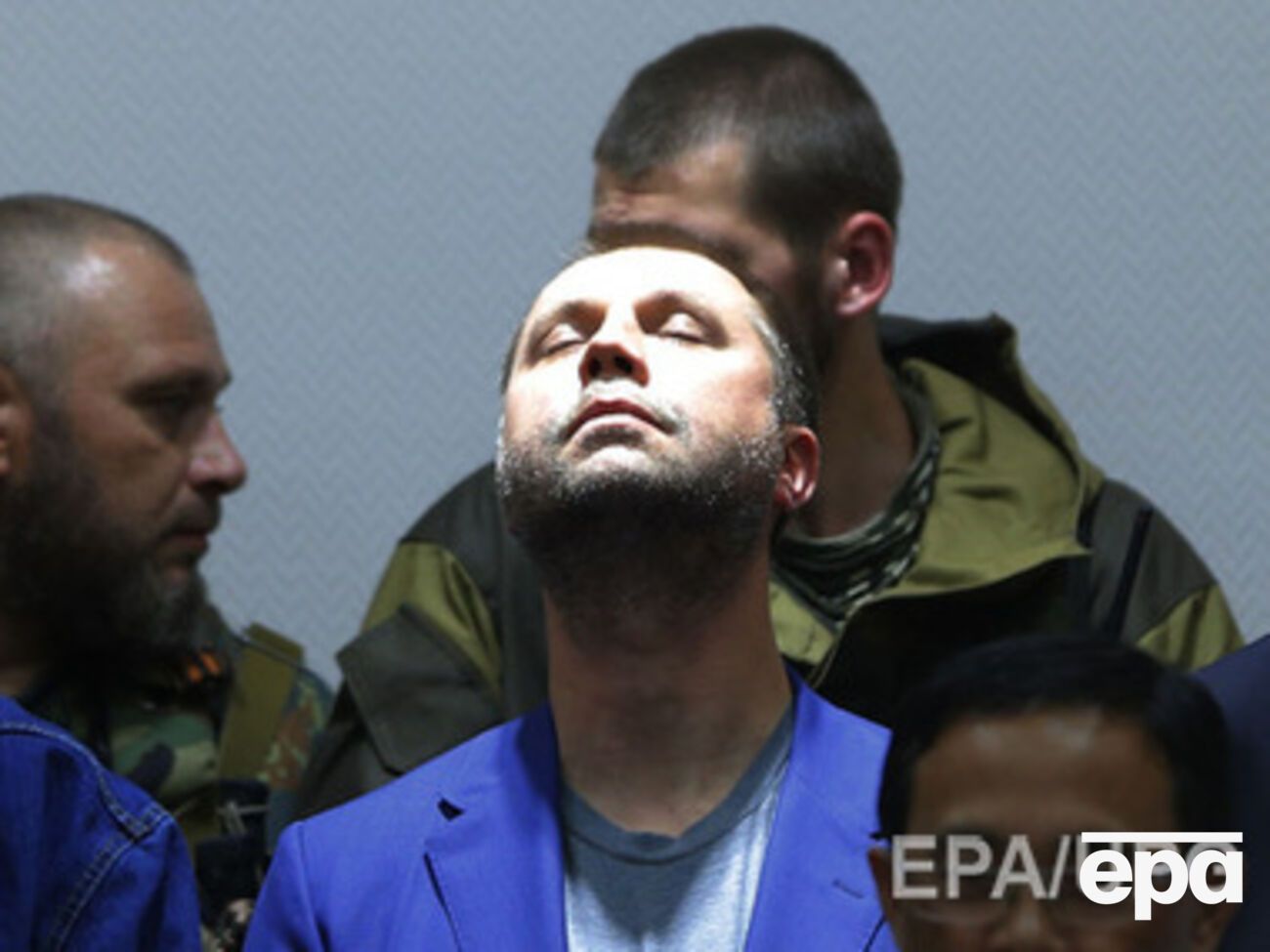 Александр Бородай (в центре) отошел от "ДНР"