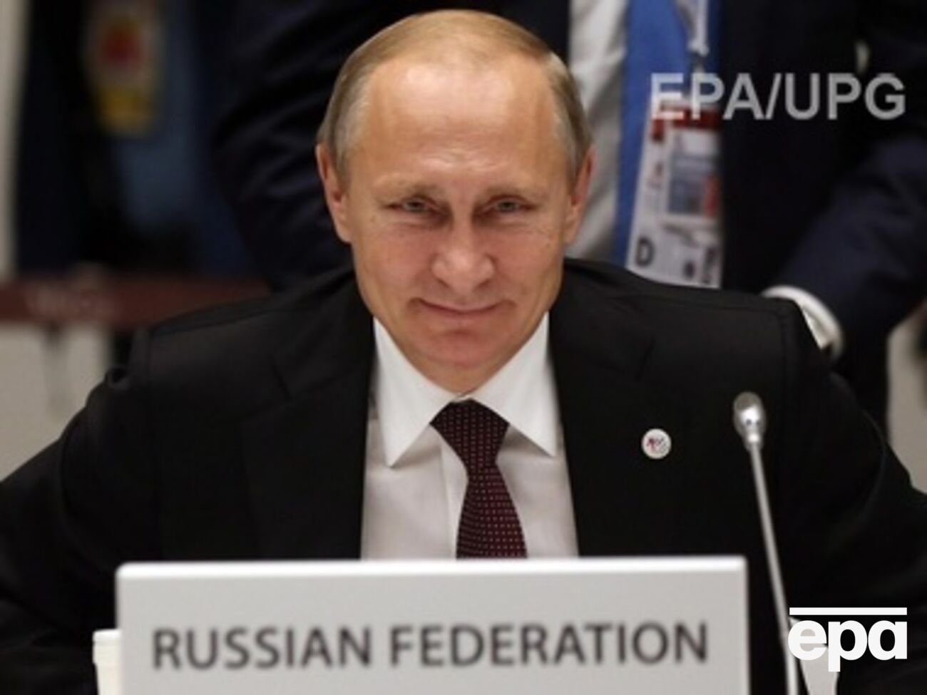 Президент РФ Владимир Путин опоздал на встречу с канцлером Германии Ангелой Меркель на два часа