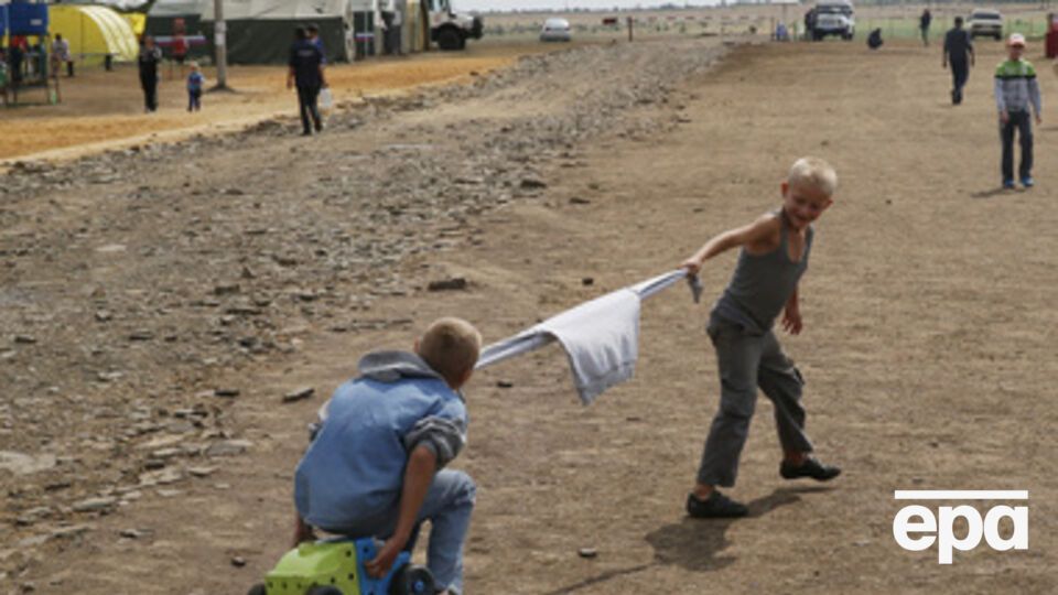 Украинцы продолжают покидать зону АТО и Крым