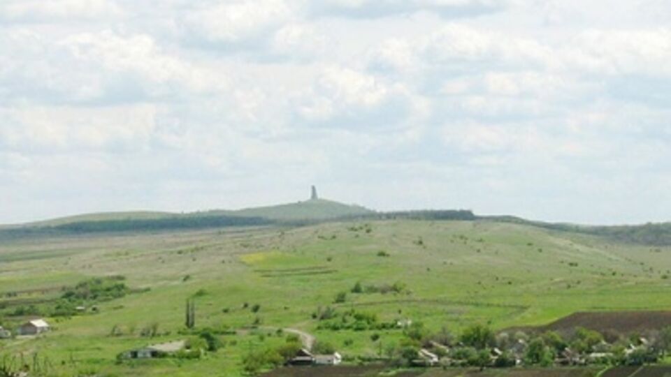 Гордийчук командовал боями по взятию Саур-Могилы и 12 дней удерживал позицию, несмотря на ранения и контузию.