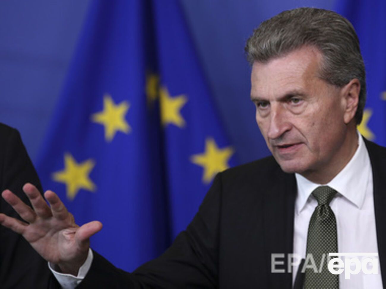 Эттингер доволен результатами переговоров в Брюсселе