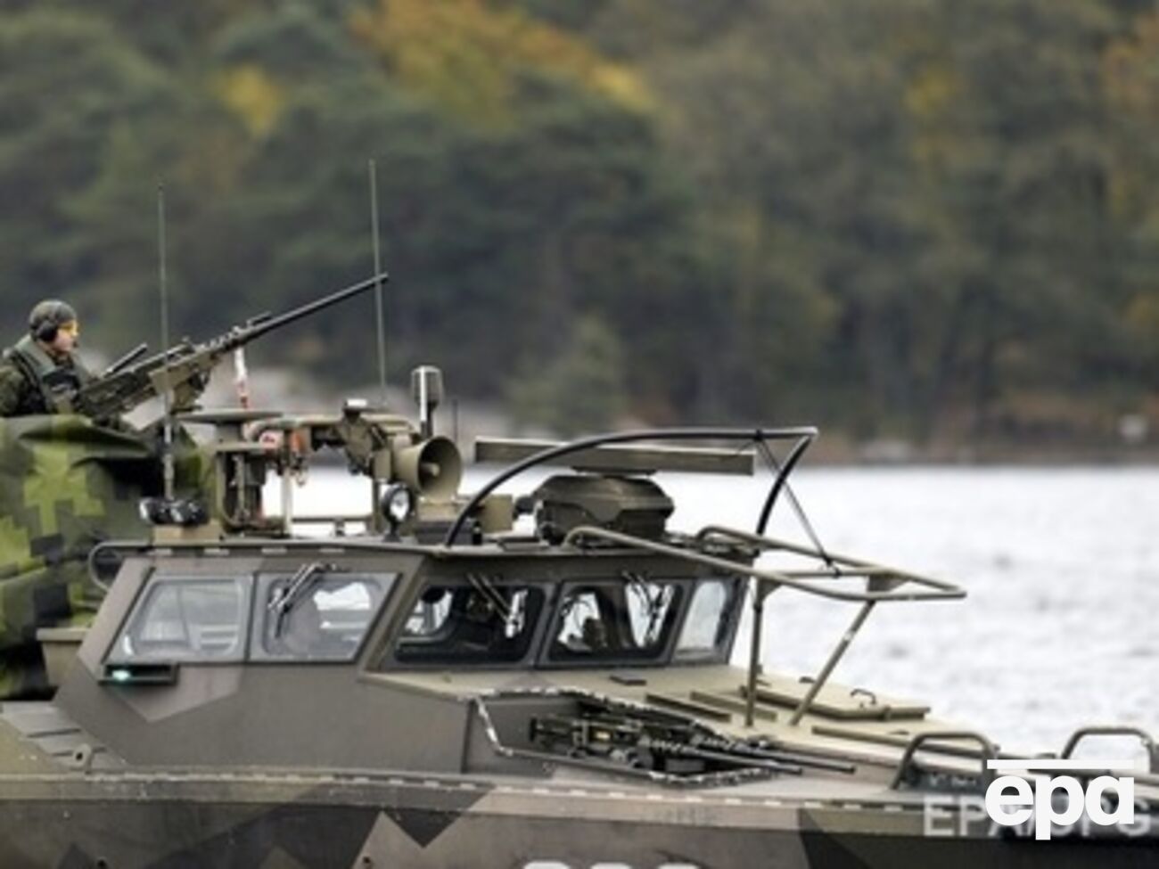 Шведские ВМС готовы выкуривать неизвестную подлодку силой