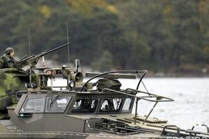 Шведские ВМС готовы выкуривать неизвестную подлодку силой