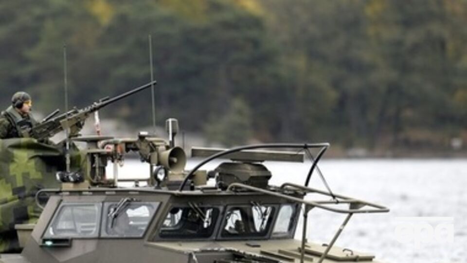 Шведские ВМС готовы выкуривать неизвестную подлодку силой