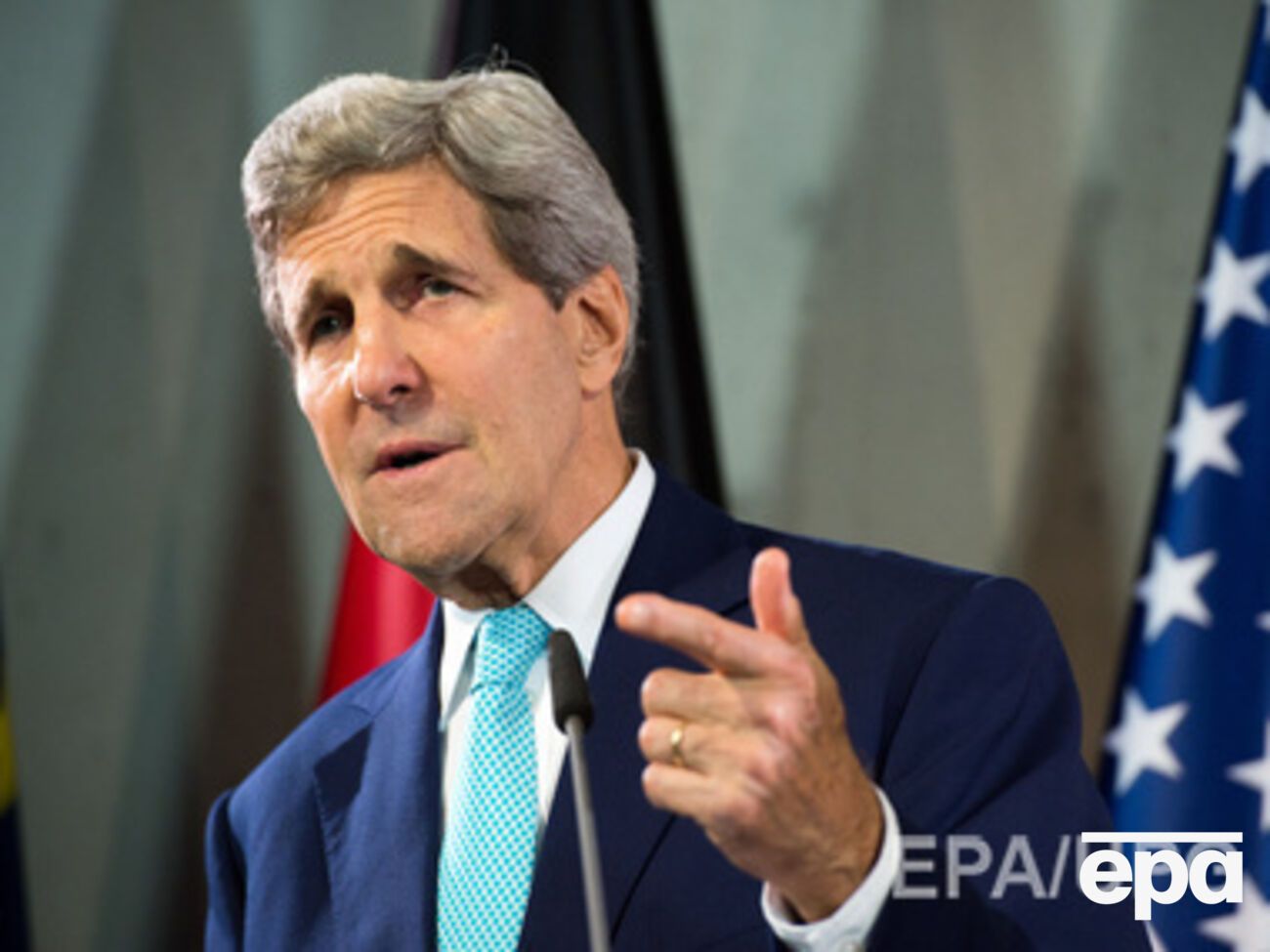 Керри находится с визитом в Германии