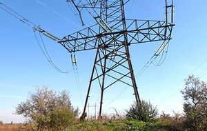 13 октября во время ремонта этой же линии в районе Мариновки другой сотрудник ДТЭК получил ранения обеих ног и руки