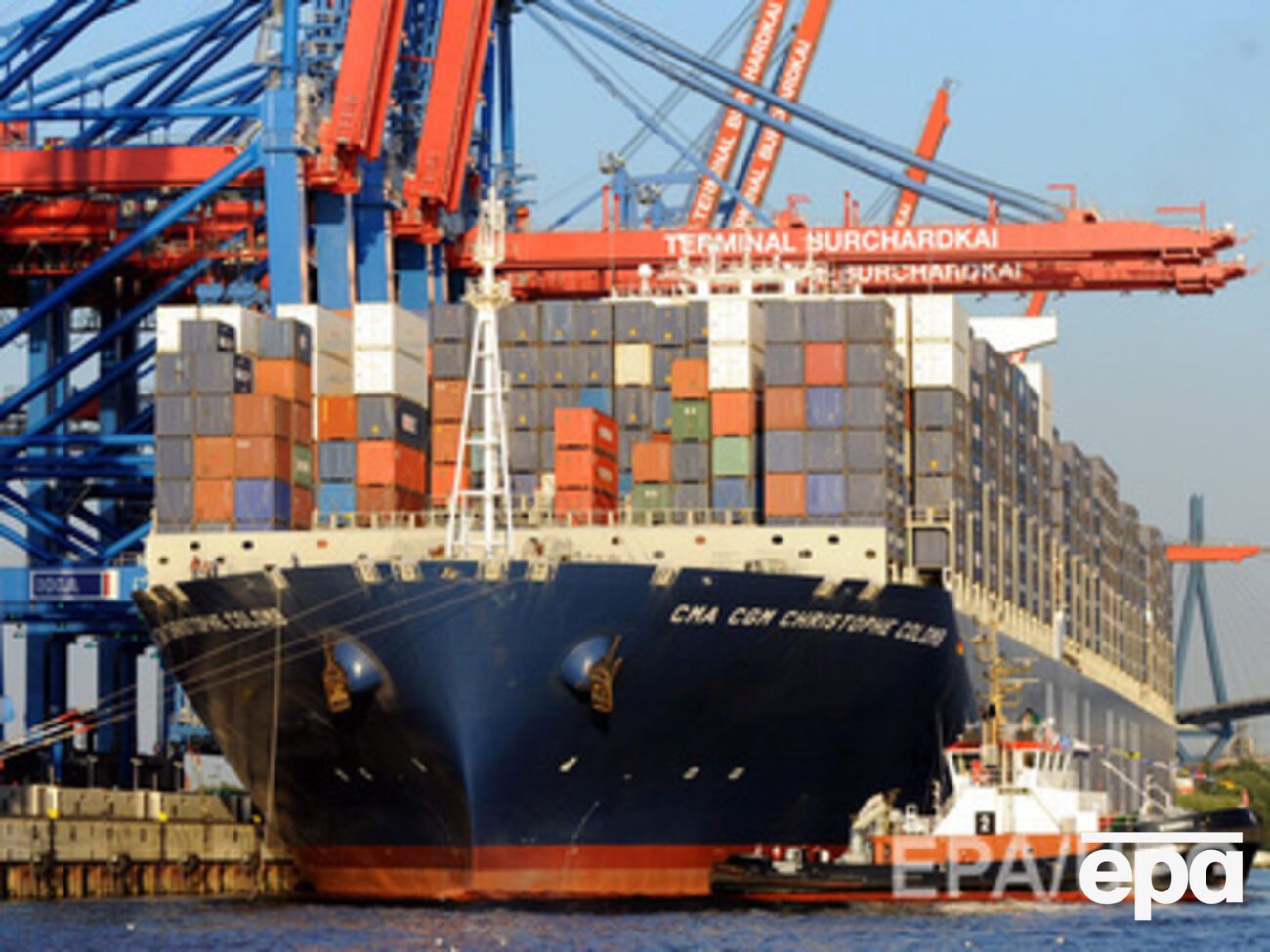 В целом, в Украине сократился как экспорт (на 6,8%), так и импорт (на 23,5%)