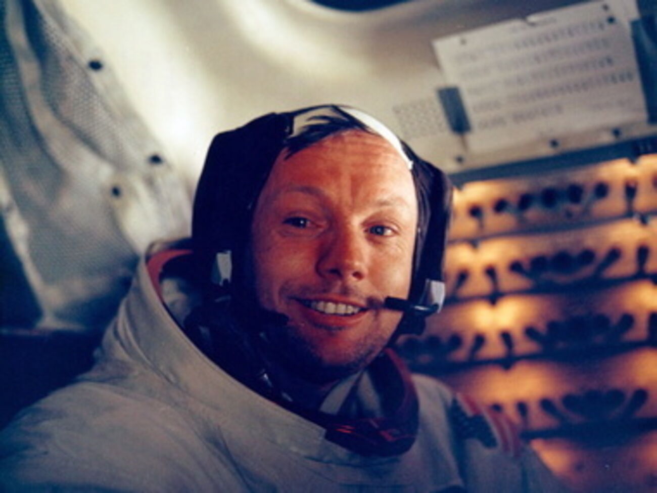 Нил Армстронг