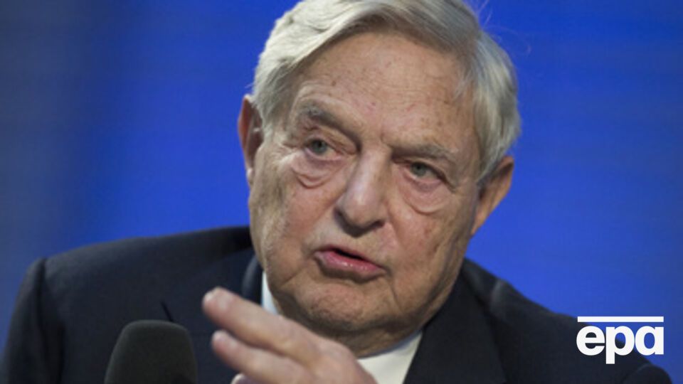 Сорос известен поддержкой "цветных революций"