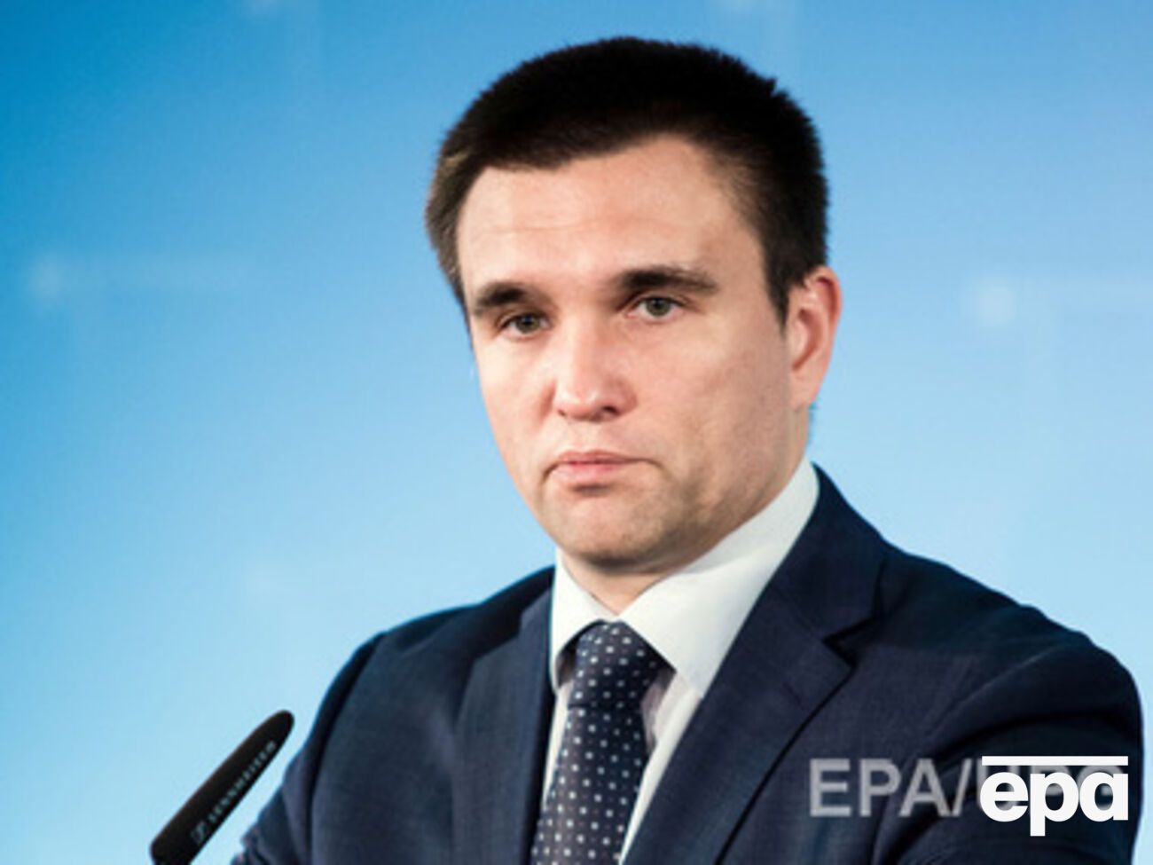 Контроль за режимом прекращения огня должны вести не менее 30 беспилотников, считает Климкин