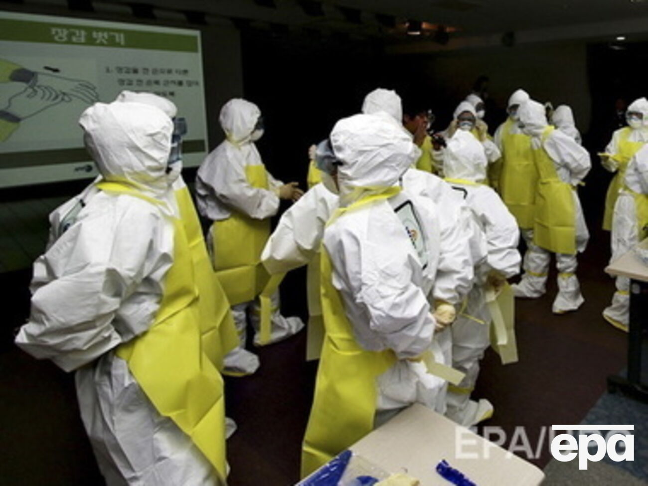 ЕС профинансирует борьбу с вирусом Эбола