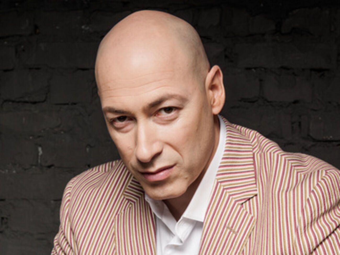 Дмитрий Гордон: Согласно независимым соцопросам я побеждаю в 220-м округе с отрывом в 8%