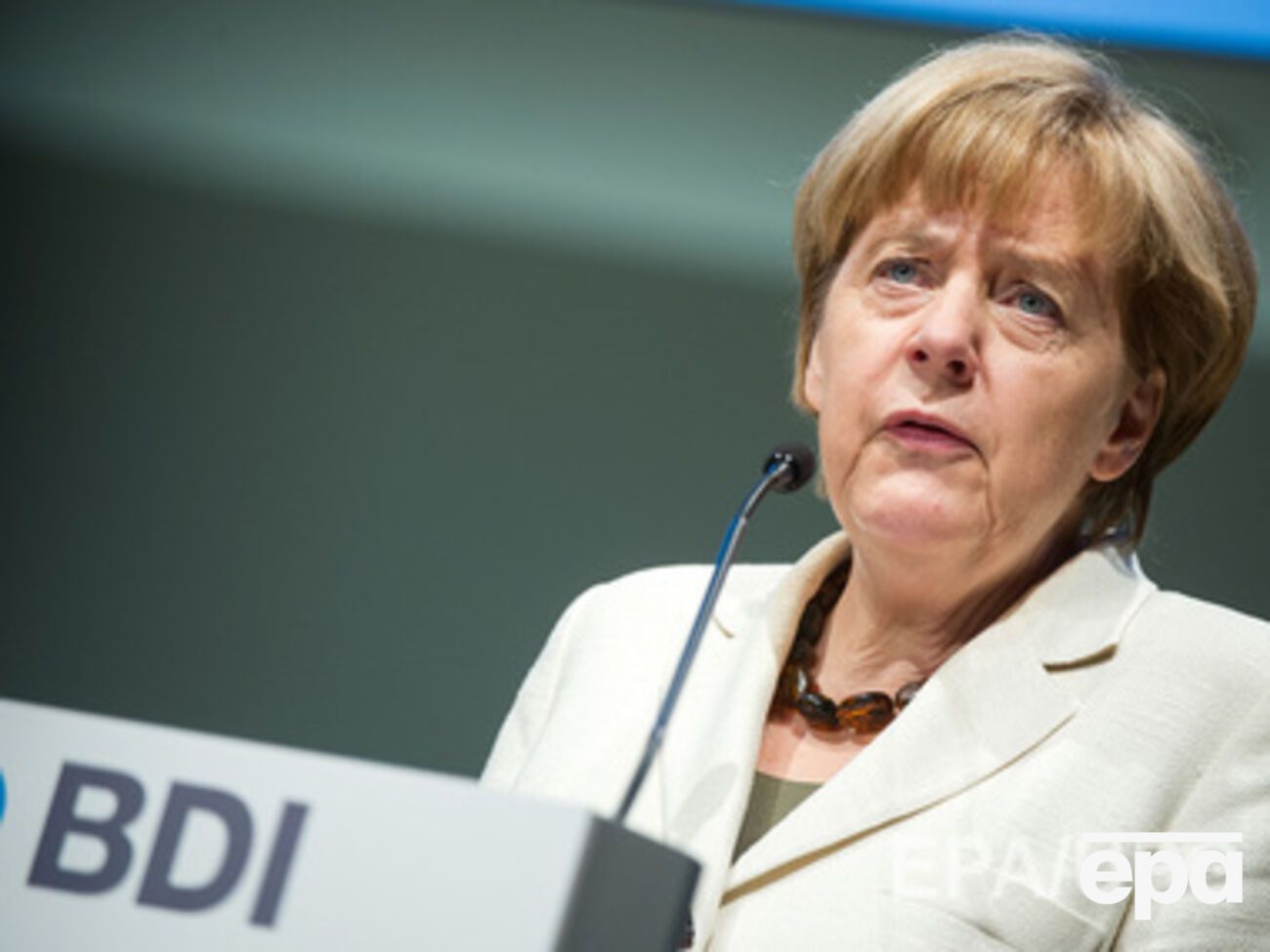 Режим прекращения огня не соблюдается, отмечает Меркель