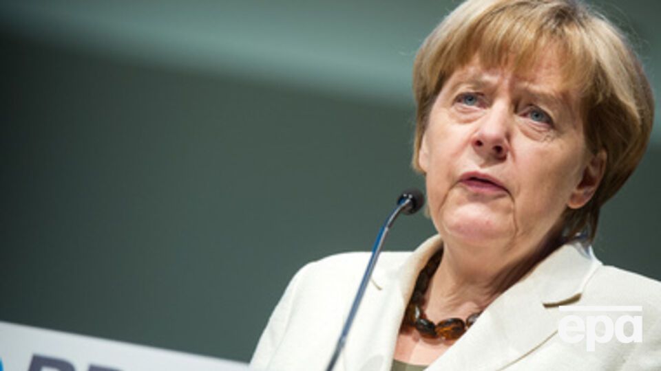 Режим прекращения огня не соблюдается, отмечает Меркель