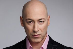 Дмитрий Гордон: Тем, кто планирует попасть в Верховную Раду для воровства, сообщаю: воровать уже нечего, популистские обещания раздавать не выйдет, люди сейчас быстро отличают ложь от правды
