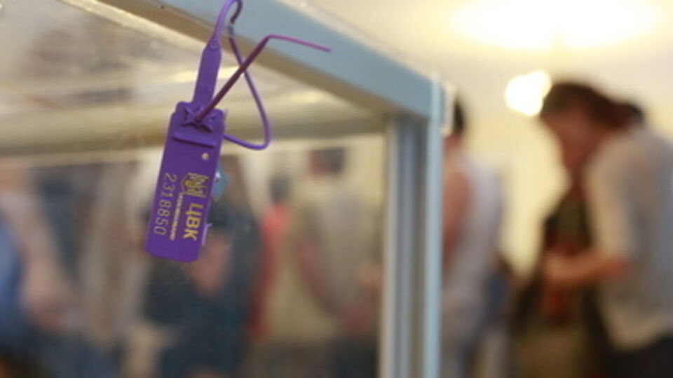 Внеочередные выборы в украинский парламент состоятся 26 октября