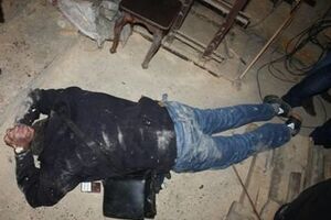 Злоумышленников, по данным СБУ, поймали "на горячем", когда они собирали самодельное взрывное устройство